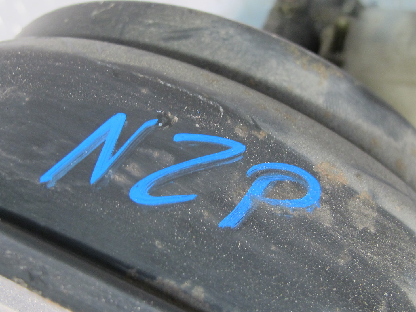 1990 Nissan Z32 300ZX NA Brake Master Cylinder Booster Fluid Reservoir OEM