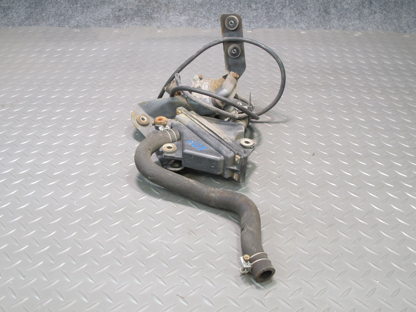 90-92 Nissan Z32 300ZX NON Turbo Left Air Injection Idle Valve OEM