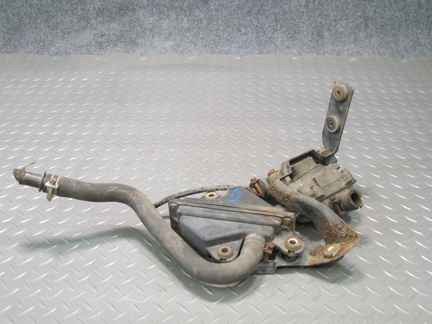 90-92 Nissan Z32 300ZX NON Turbo Right Air Injection Idle Valve OEM