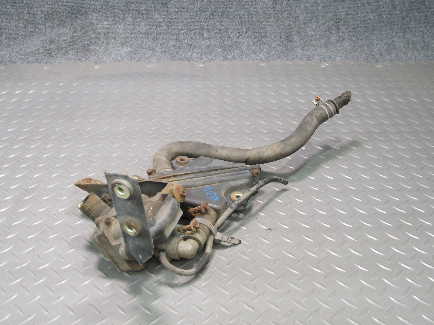 90-92 Nissan Z32 300ZX NON Turbo Right Air Injection Idle Valve OEM