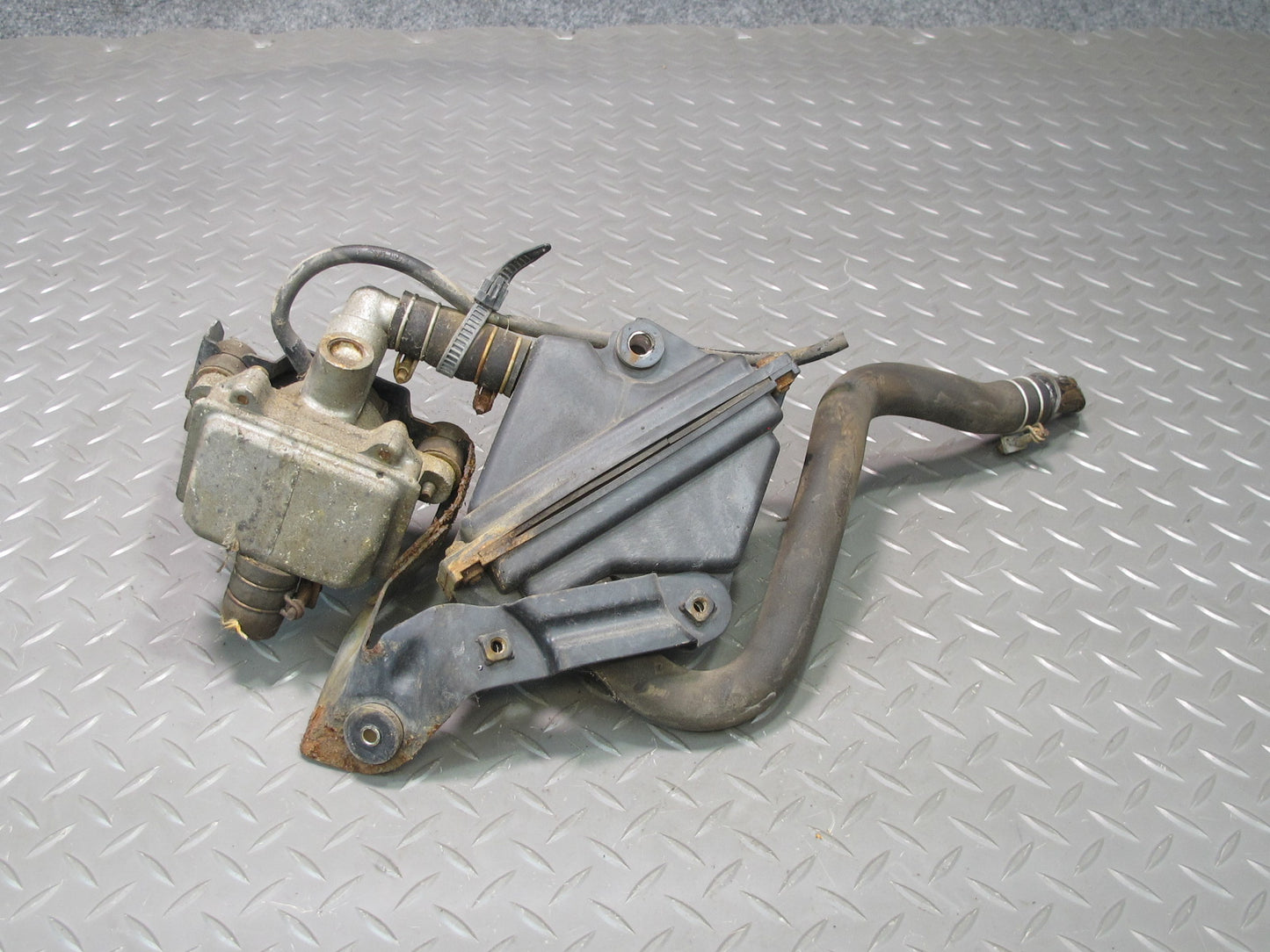 90-92 Nissan Z32 300ZX NON Turbo Right Air Injection Idle Valve OEM