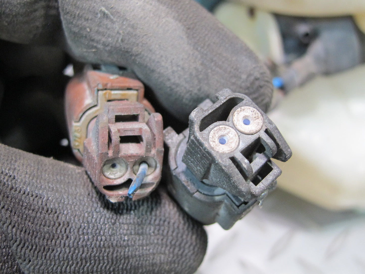 90-91 Nissan Z32 300ZX 2+2 Windshield Washer Reservoir Tank w Pumps Assembly OEM