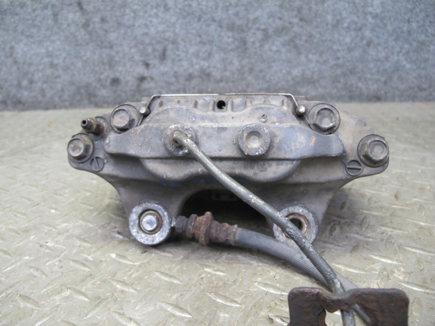 90-91 Nissan Z32 300ZX NON Turbo Set of 2 Front Left & Right Brake Caliper OEM