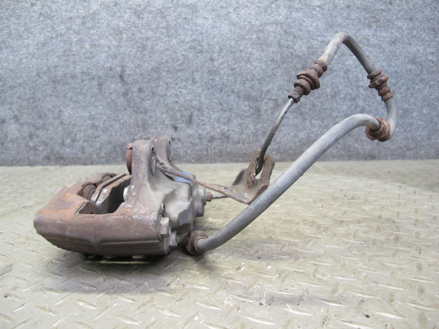 90-91 Nissan Z32 300ZX NON Turbo Set of 2 Front Left & Right Brake Caliper OEM