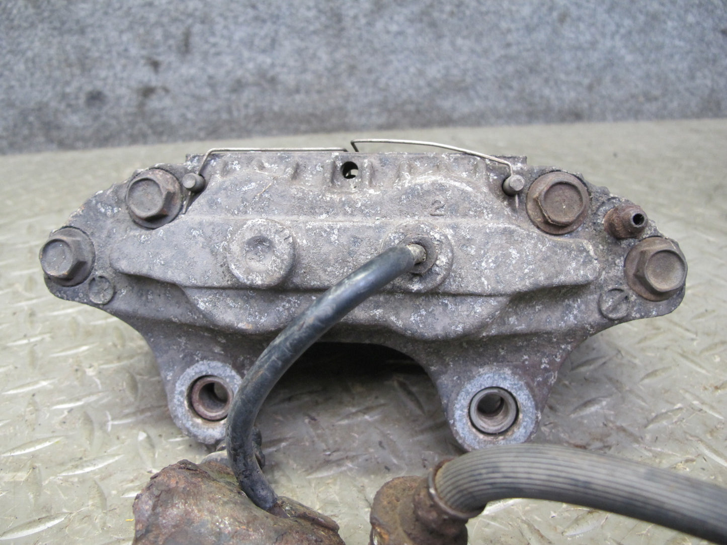 90-91 Nissan Z32 300ZX NON Turbo Set of 2 Front Left & Right Brake Caliper OEM