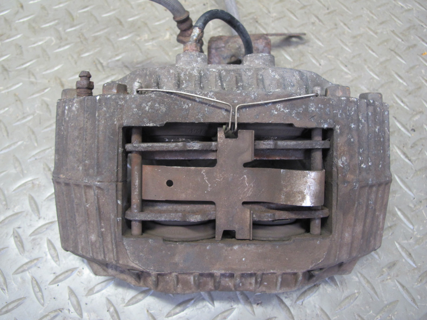 90-91 Nissan Z32 300ZX NON Turbo Set of 2 Front Left & Right Brake Caliper OEM