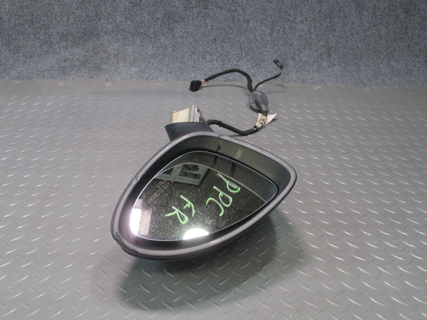 2011-2014 Porsche Cayenne 958 Right Side Rear View Door Mirror W/ Blind Spot