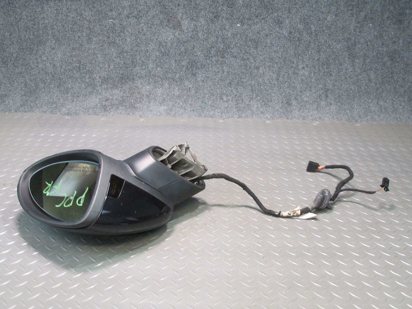 2011-2014 Porsche Cayenne 958 Right Side Rear View Door Mirror W/ Blind Spot