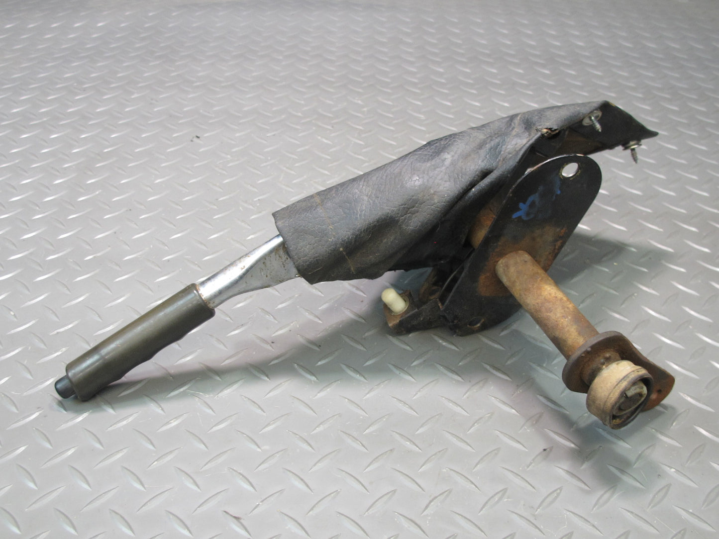 77-78 Datsun S30 280Z Emergency Parking Hand Brake Handle Assembly OEM