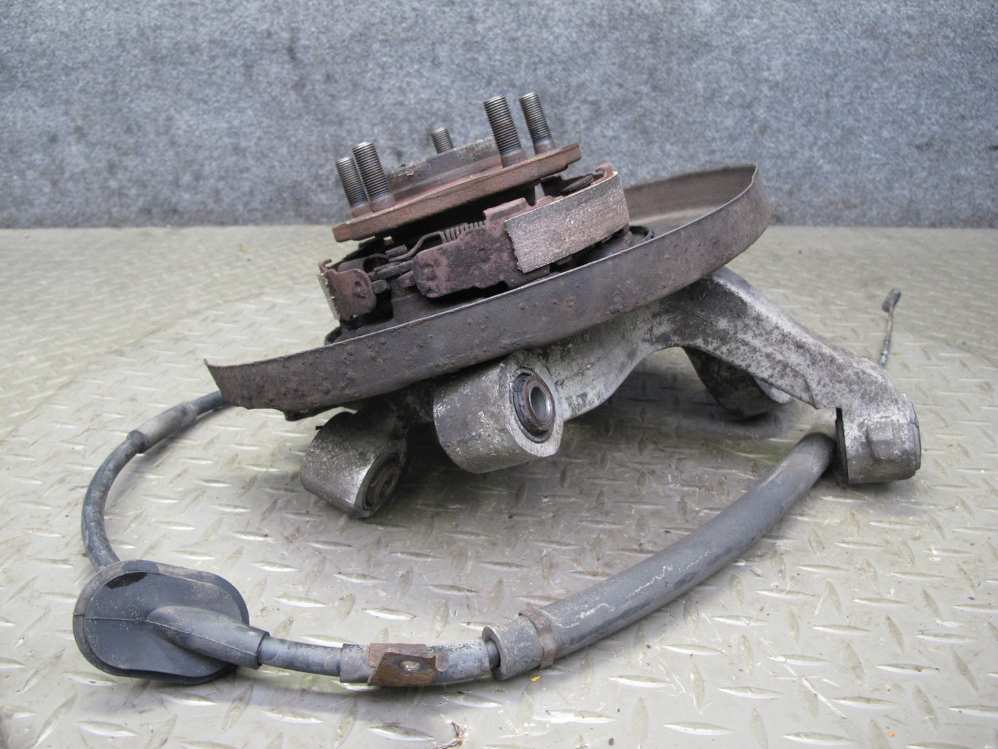 1990 Nissan Z32 300ZX NON Turbo Rear Right Spindle Knuckle Wheel Hub OEM