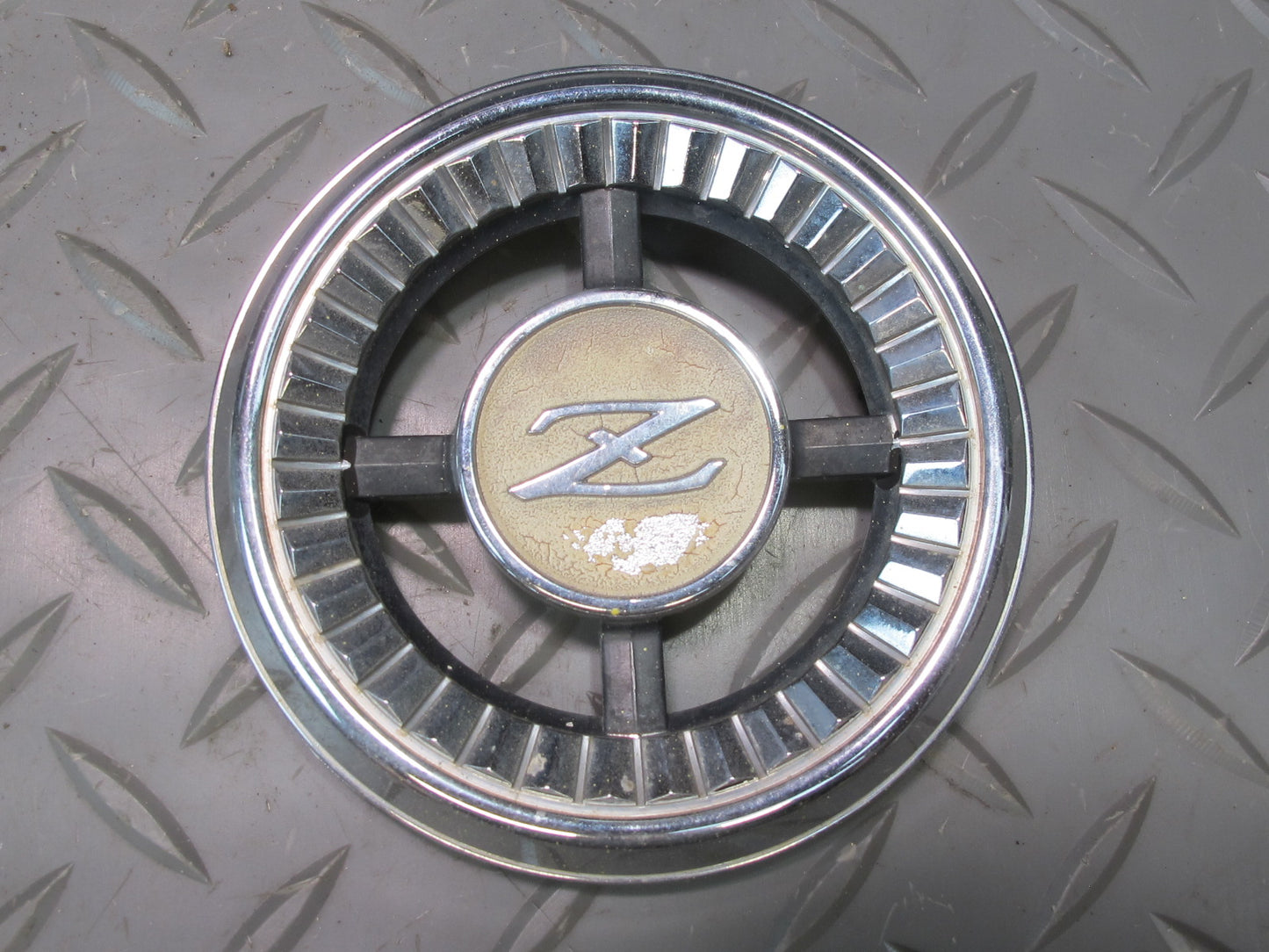 75-78 Datsun S30 280Z Set of 2 Rear Left & Right Side C Pillar Emblem Badge OEM