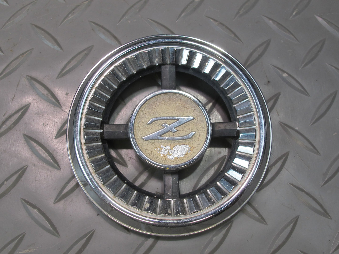 75-78 Datsun S30 280Z Set of 2 Rear Left & Right Side C Pillar Emblem Badge OEM