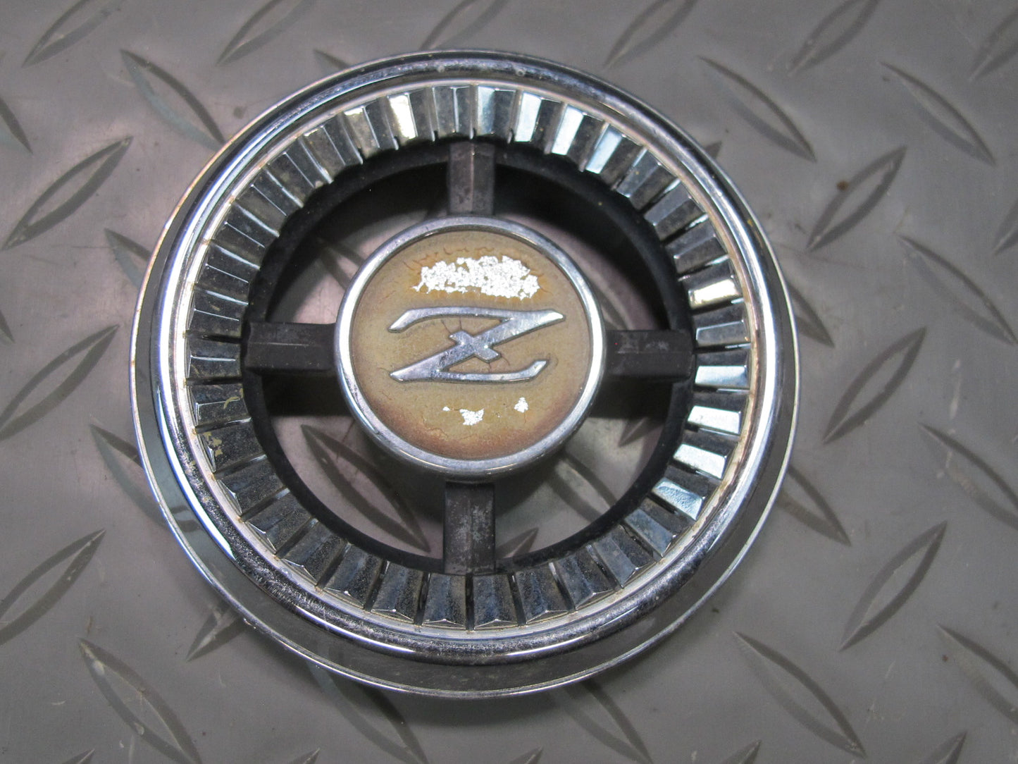 75-78 Datsun S30 280Z Set of 2 Rear Left & Right Side C Pillar Emblem Badge OEM