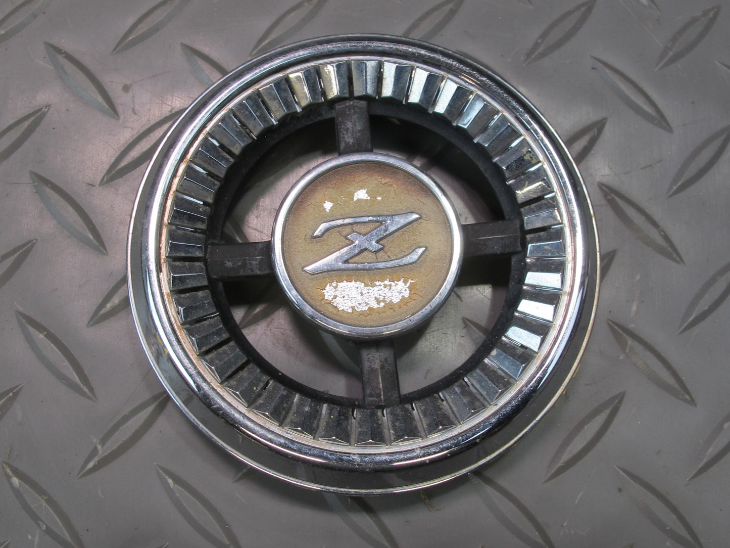 75-78 Datsun S30 280Z Set of 2 Rear Left & Right Side C Pillar Emblem Badge OEM