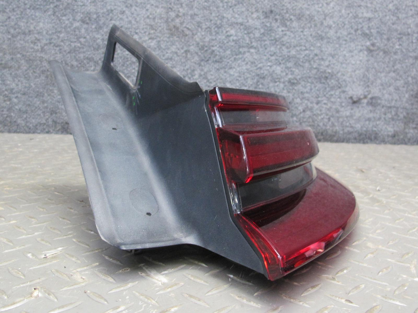 17-21 Porsche Panamera 971 Rear Right Outer Tail Light Lamp