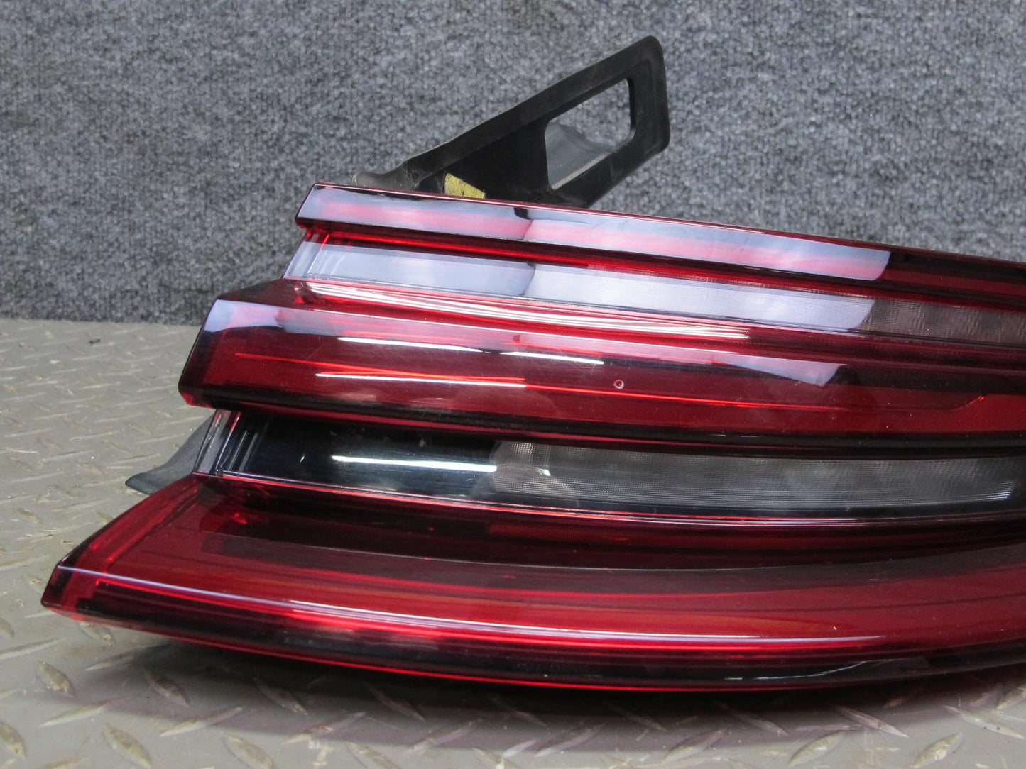 17-21 Porsche Panamera 971 Rear Right Outer Tail Light Lamp