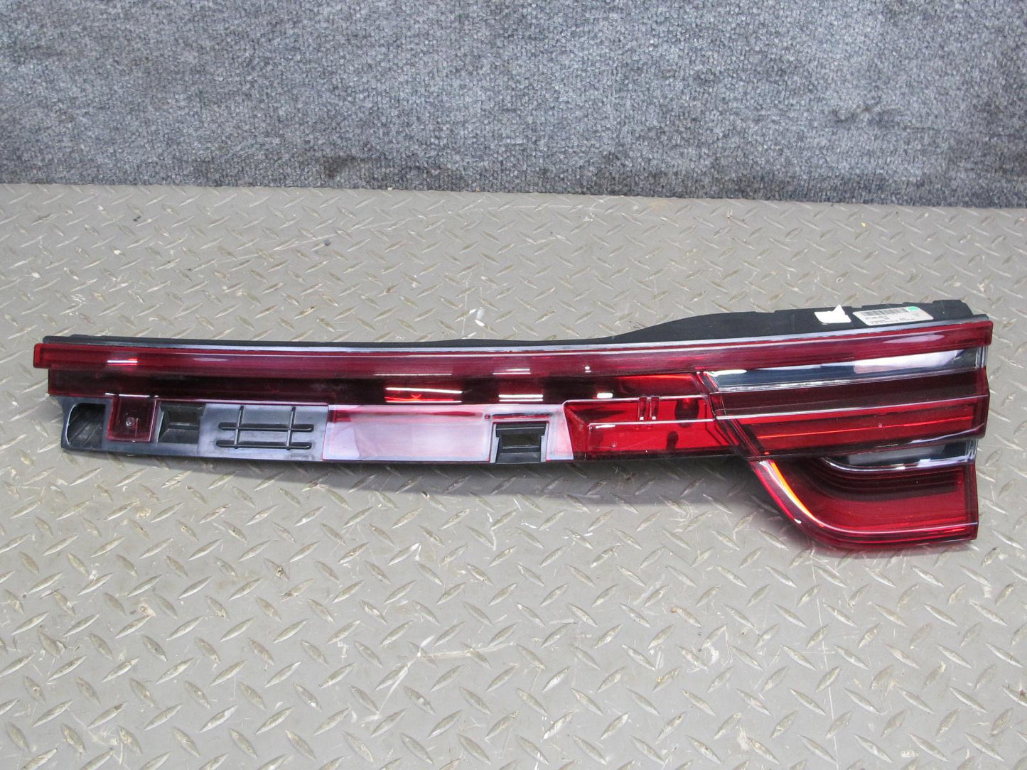 17-21 Porsche Panamera 971 Rear Right Trunk Lid Inner Tail Light Lamp 971945208E