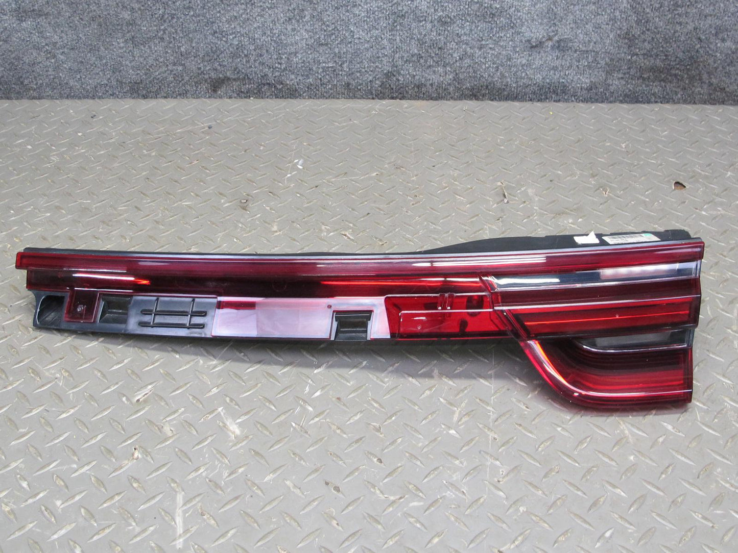 17-21 Porsche Panamera 971 Rear Right Trunk Lid Inner Tail Light Lamp 971945208E
