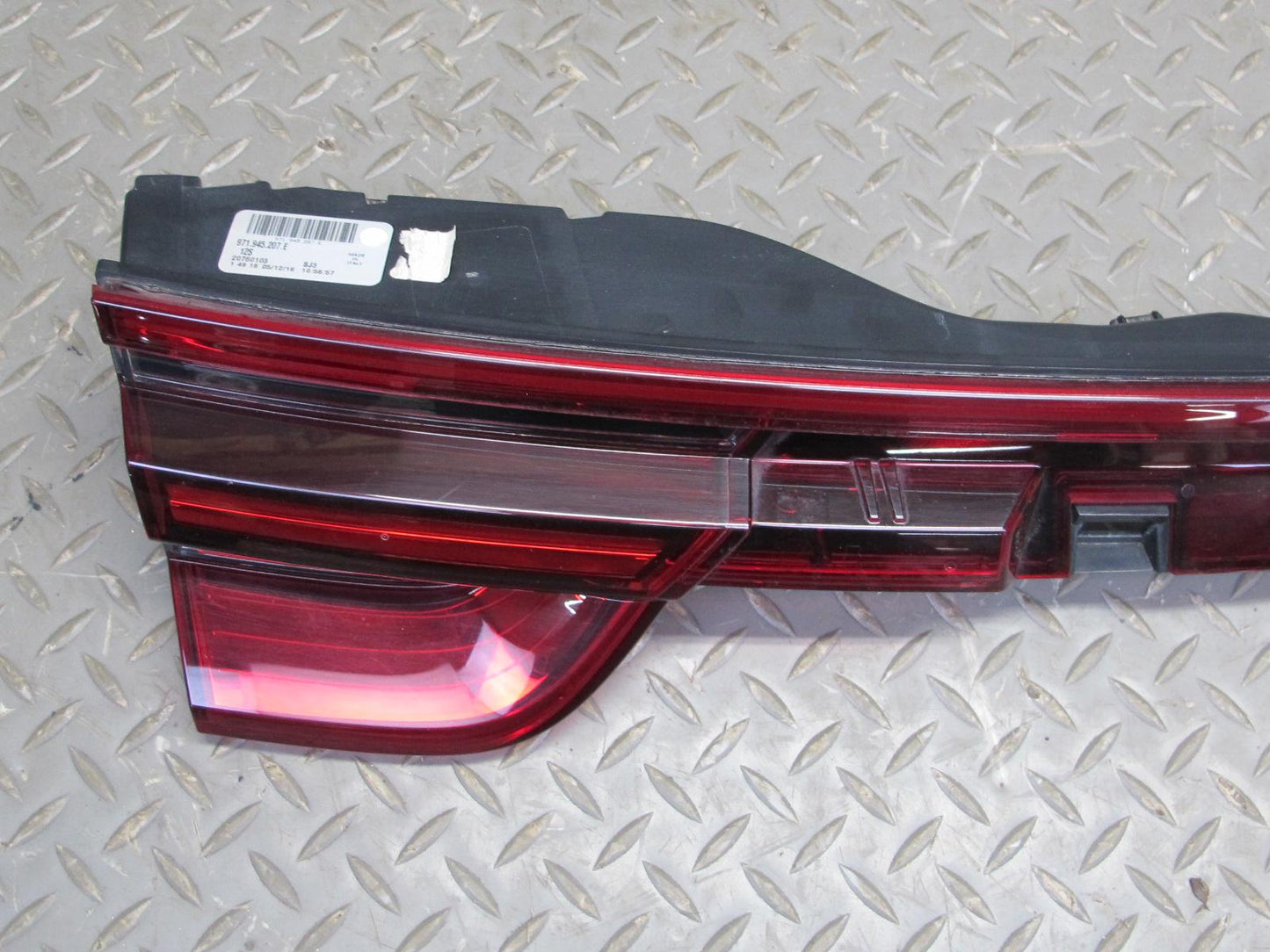 17-21 Porsche Panamera 971 Rear Left Trunk Lid Inner Tail Light Lamp 971945207E