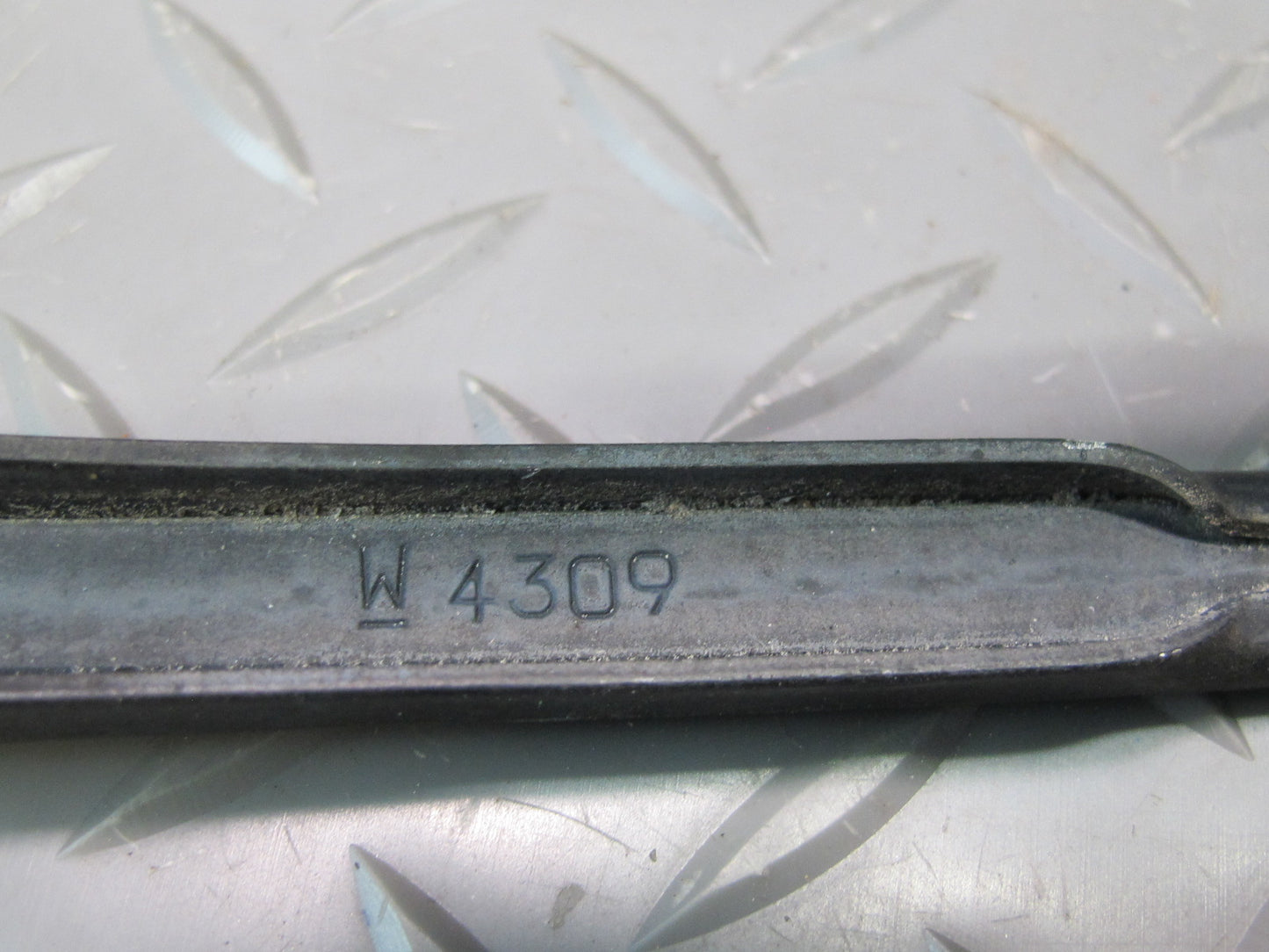 90-96 Nissan Z32 300ZX 2+2 Set of 2 Front Windshield Left & Right Wiper Arm OEM