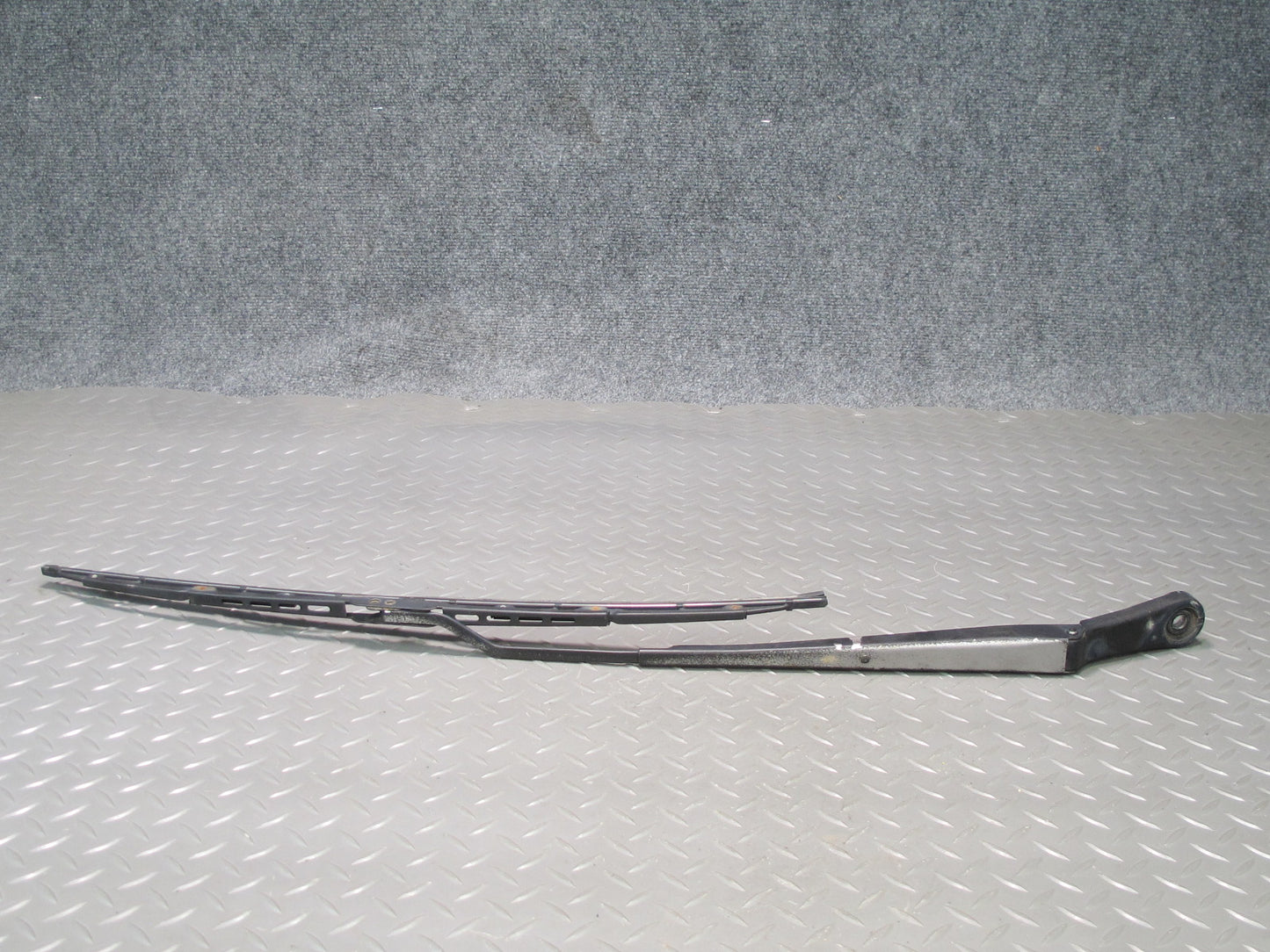 90-96 Nissan Z32 300ZX 2+2 Set of 2 Front Windshield Left & Right Wiper Arm OEM