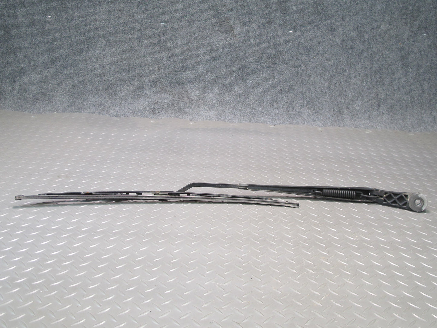 90-96 Nissan Z32 300ZX 2+2 Set of 2 Front Windshield Left & Right Wiper Arm OEM