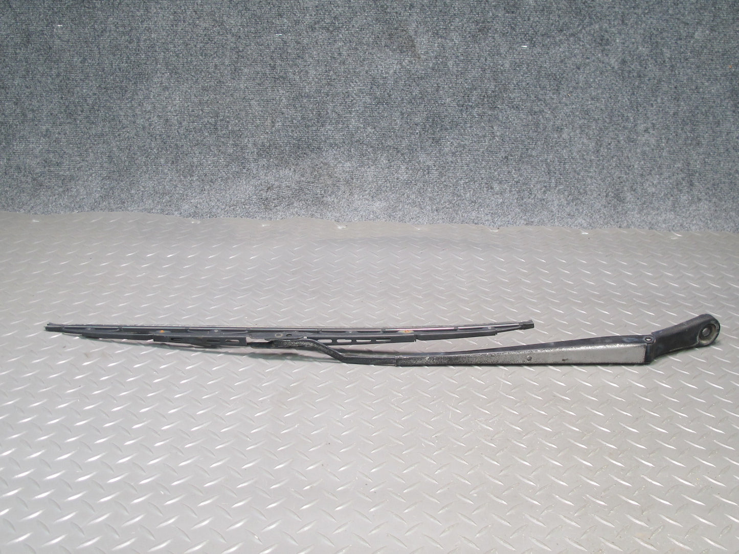 90-96 Nissan Z32 300ZX 2+2 Set of 2 Front Windshield Left & Right Wiper Arm OEM