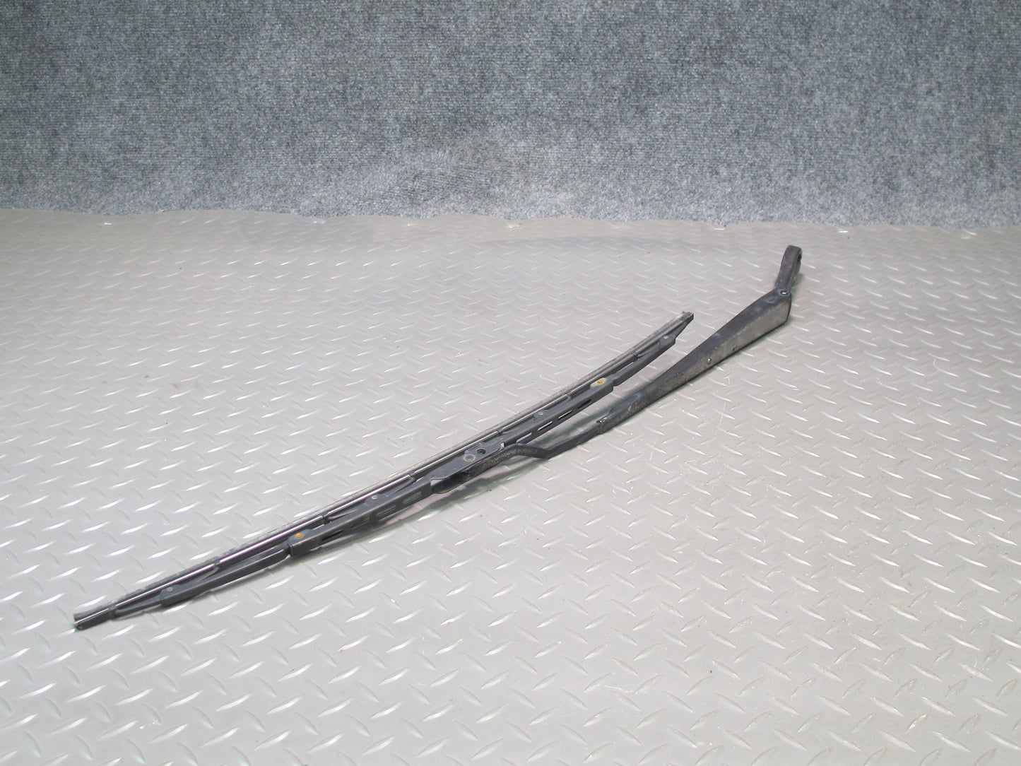 90-96 Nissan Z32 300ZX 2+2 Set of 2 Front Windshield Left & Right Wiper Arm OEM