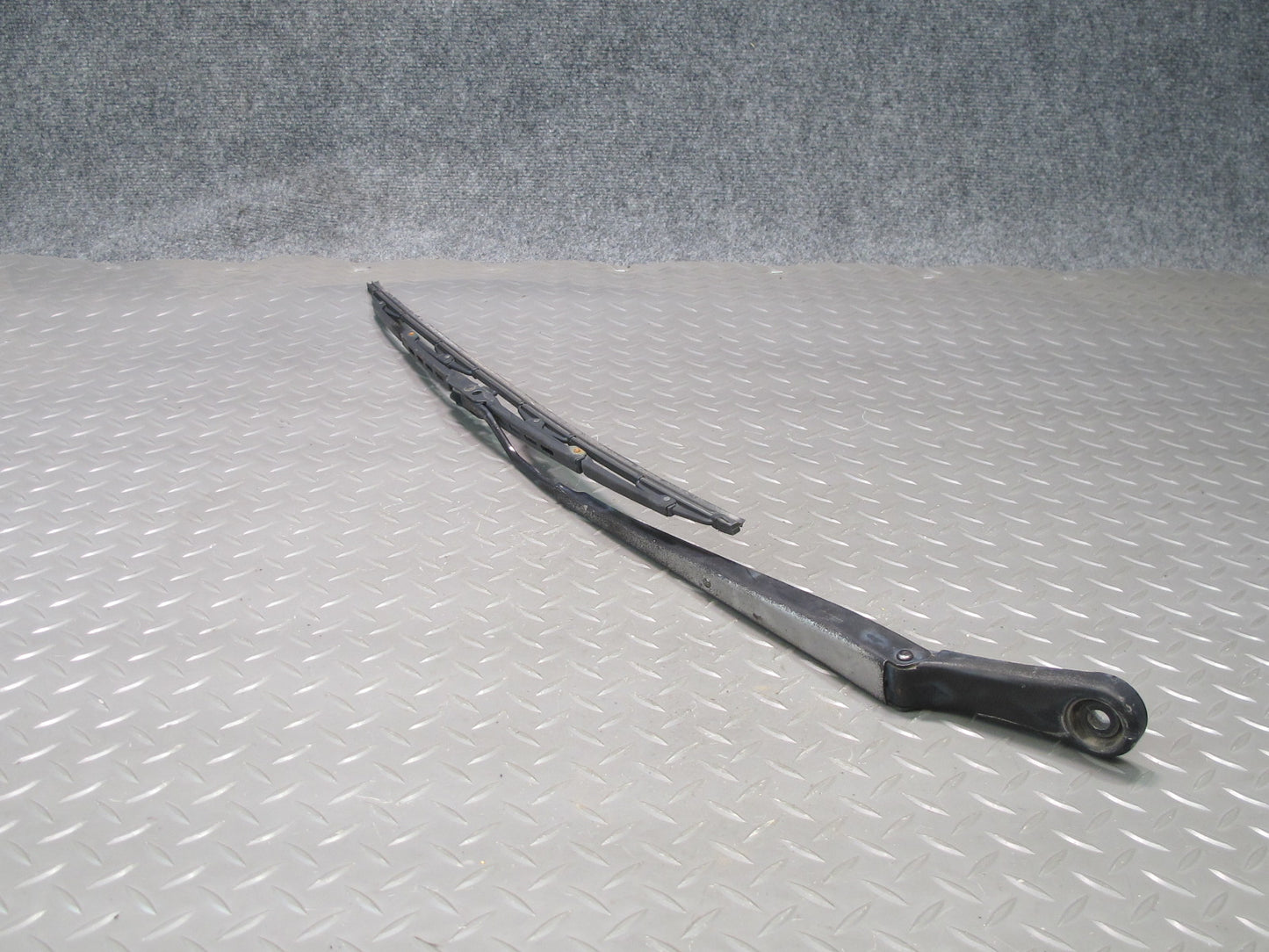 90-96 Nissan Z32 300ZX 2+2 Set of 2 Front Windshield Left & Right Wiper Arm OEM