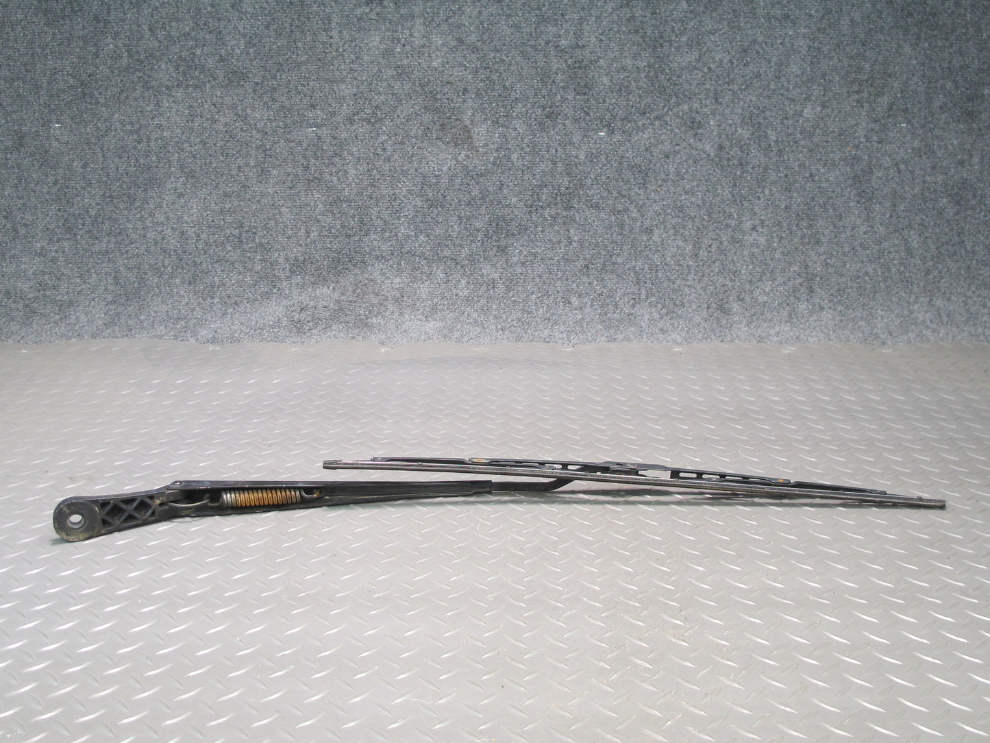 90-96 Nissan Z32 300ZX 2+2 Set of 2 Front Windshield Left & Right Wiper Arm OEM