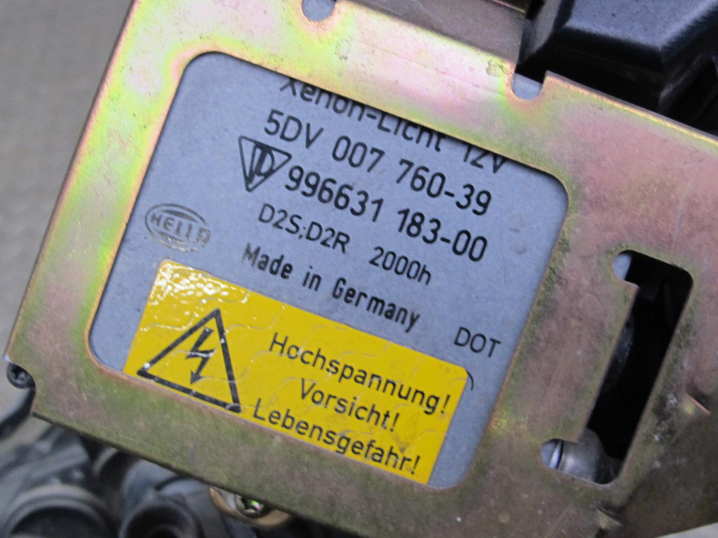 2002-2005 Porsche 911 996 Carrera Front Right Xenon HID Headlight Lamp w Ballast