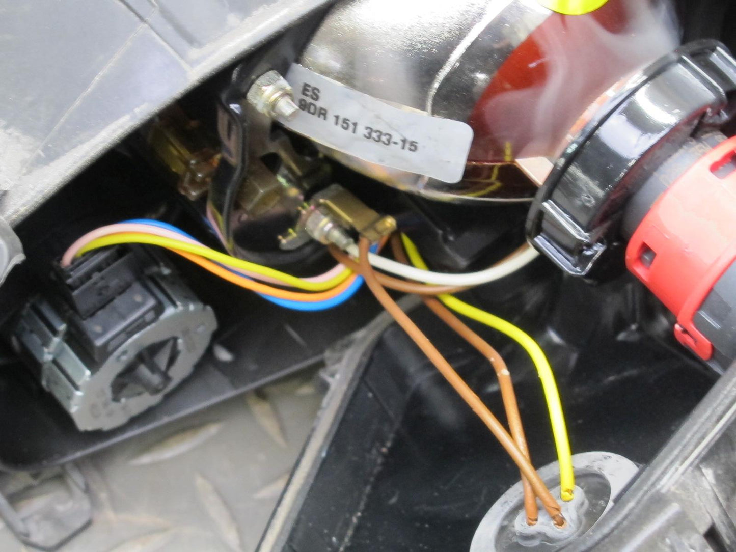 2002-2005 Porsche 911 996 Carrera Front Right Xenon HID Headlight Lamp w Ballast