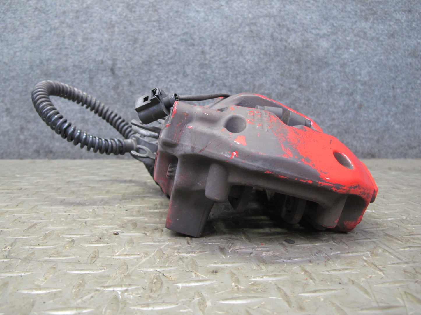 2011-2018 Porsche Cayenne 958 4.8L AWD 19" Rear Brembo Brake Caliper Set of 2