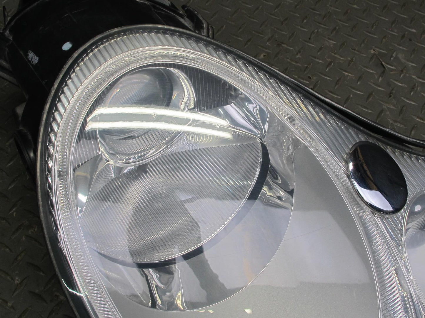 2002-2005 Porsche 911 996 Carrera Front Right Xenon HID Headlight Lamp w Ballast