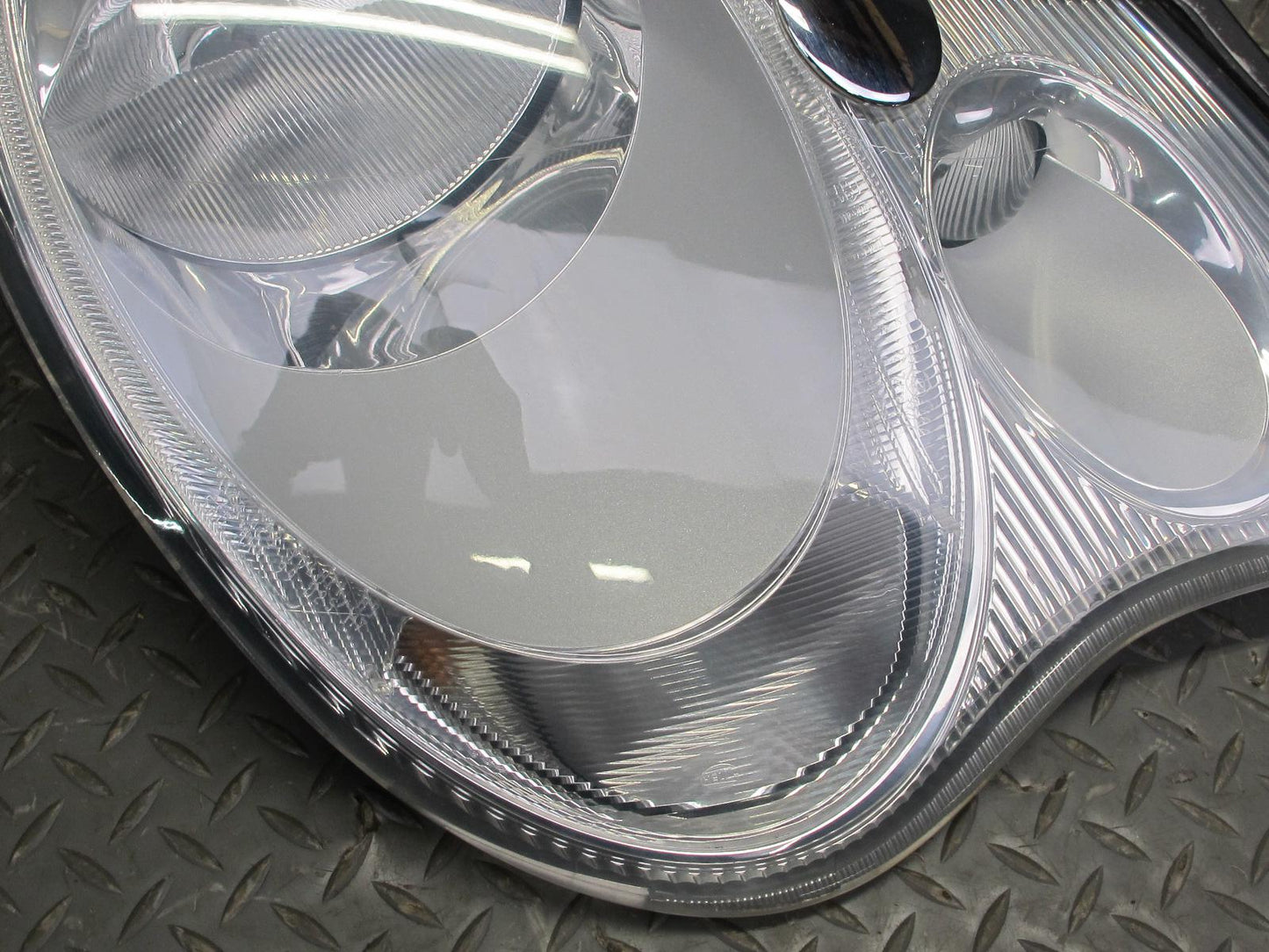 2002-2005 Porsche 911 996 Carrera Front Right Xenon HID Headlight Lamp w Ballast