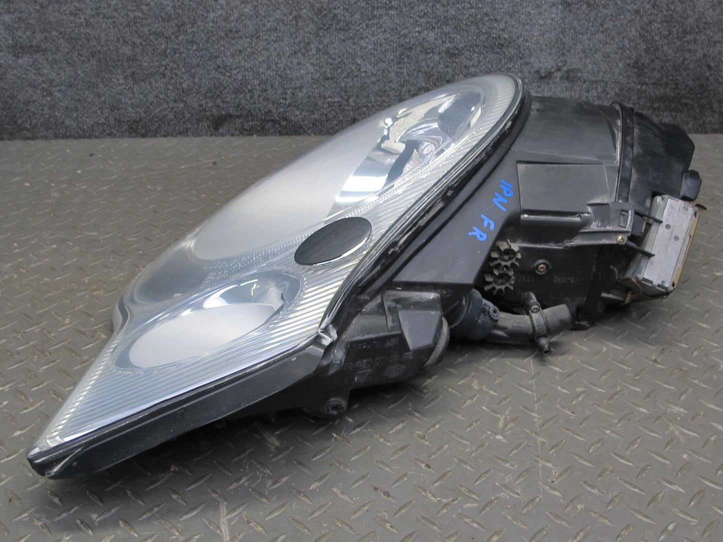 2002-2005 Porsche 911 996 Carrera Front Right Xenon HID Headlight Lamp w Ballast