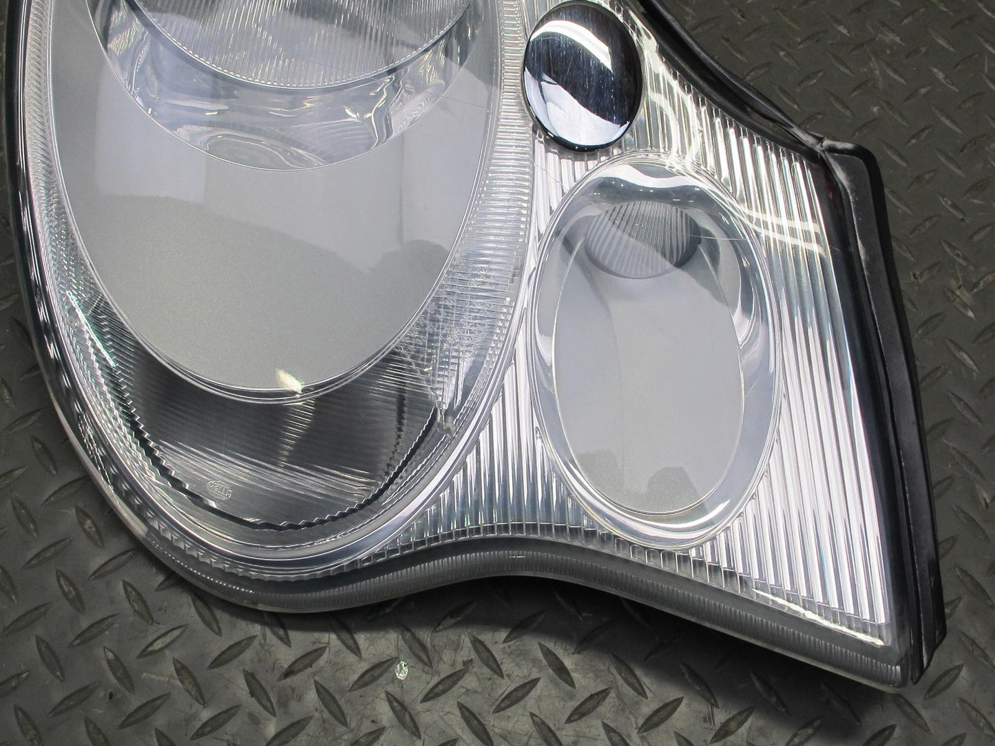 2002-2005 Porsche 911 996 Carrera Front Right Xenon HID Headlight Lamp w Ballast