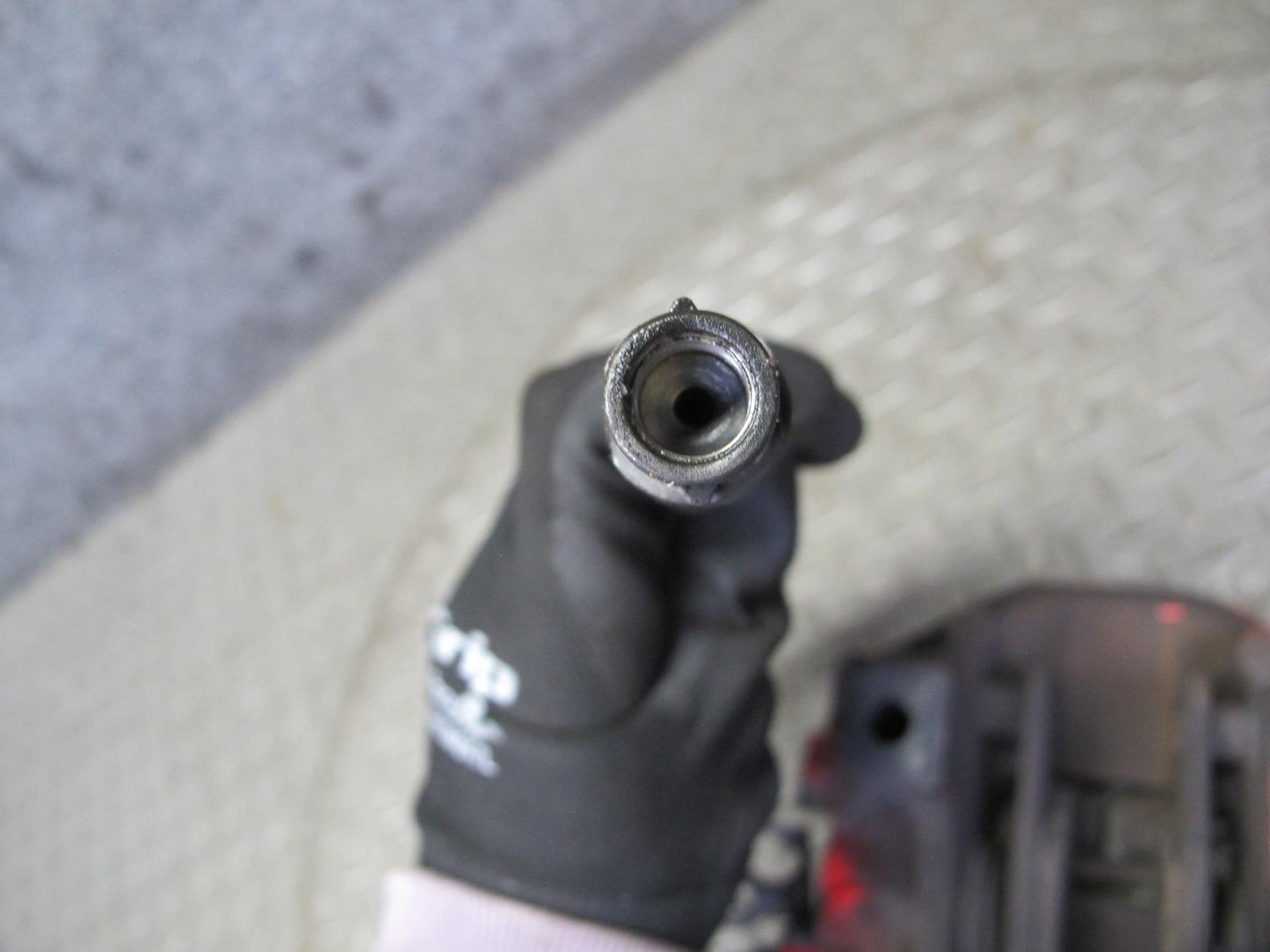 2011-2018 Porsche Cayenne 958 4.8L AWD 19" Rear Brembo Brake Caliper Set of 2