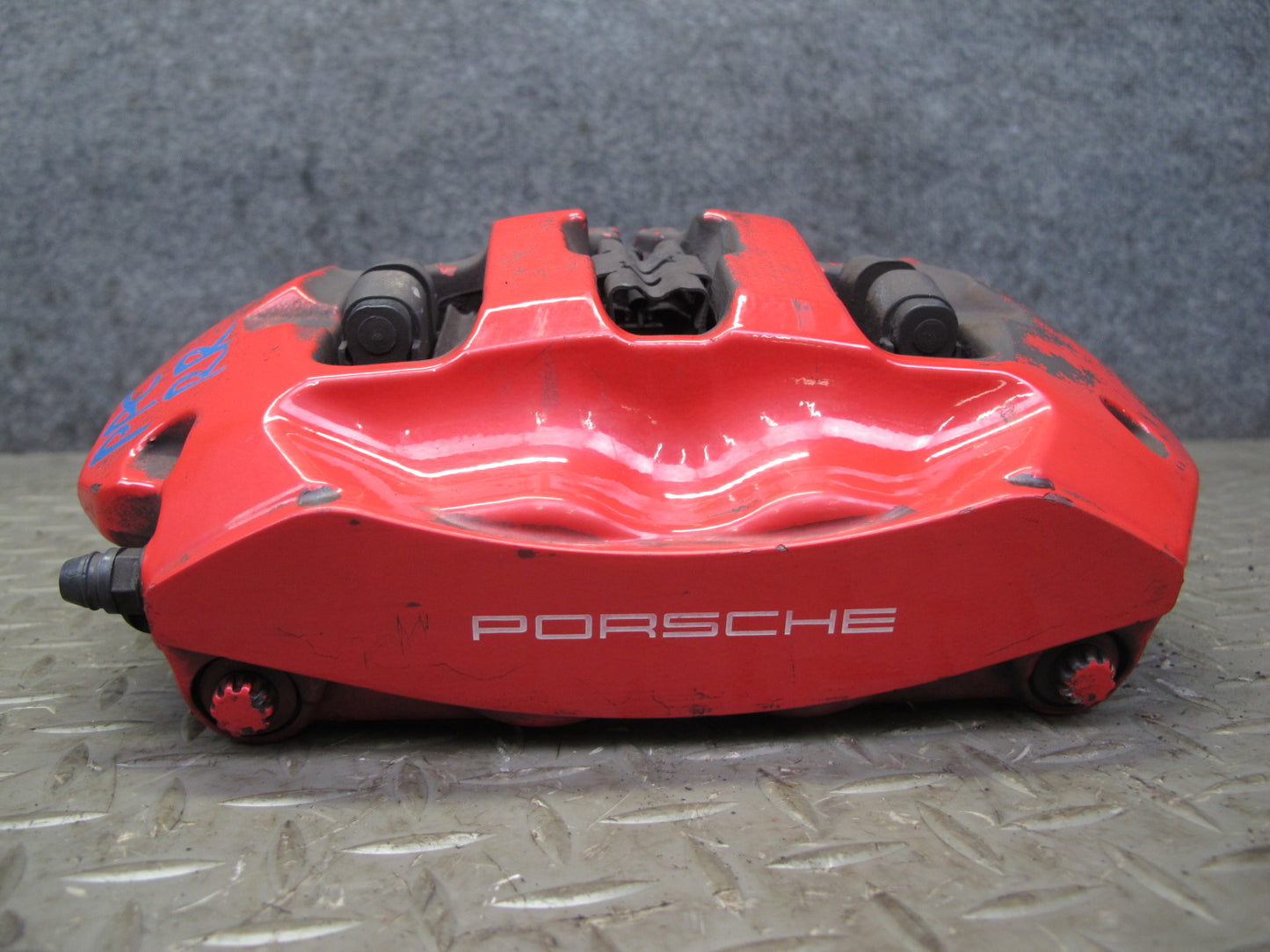 2011-2018 Porsche Cayenne 958 4.8L AWD 19" Rear Brembo Brake Caliper Set of 2