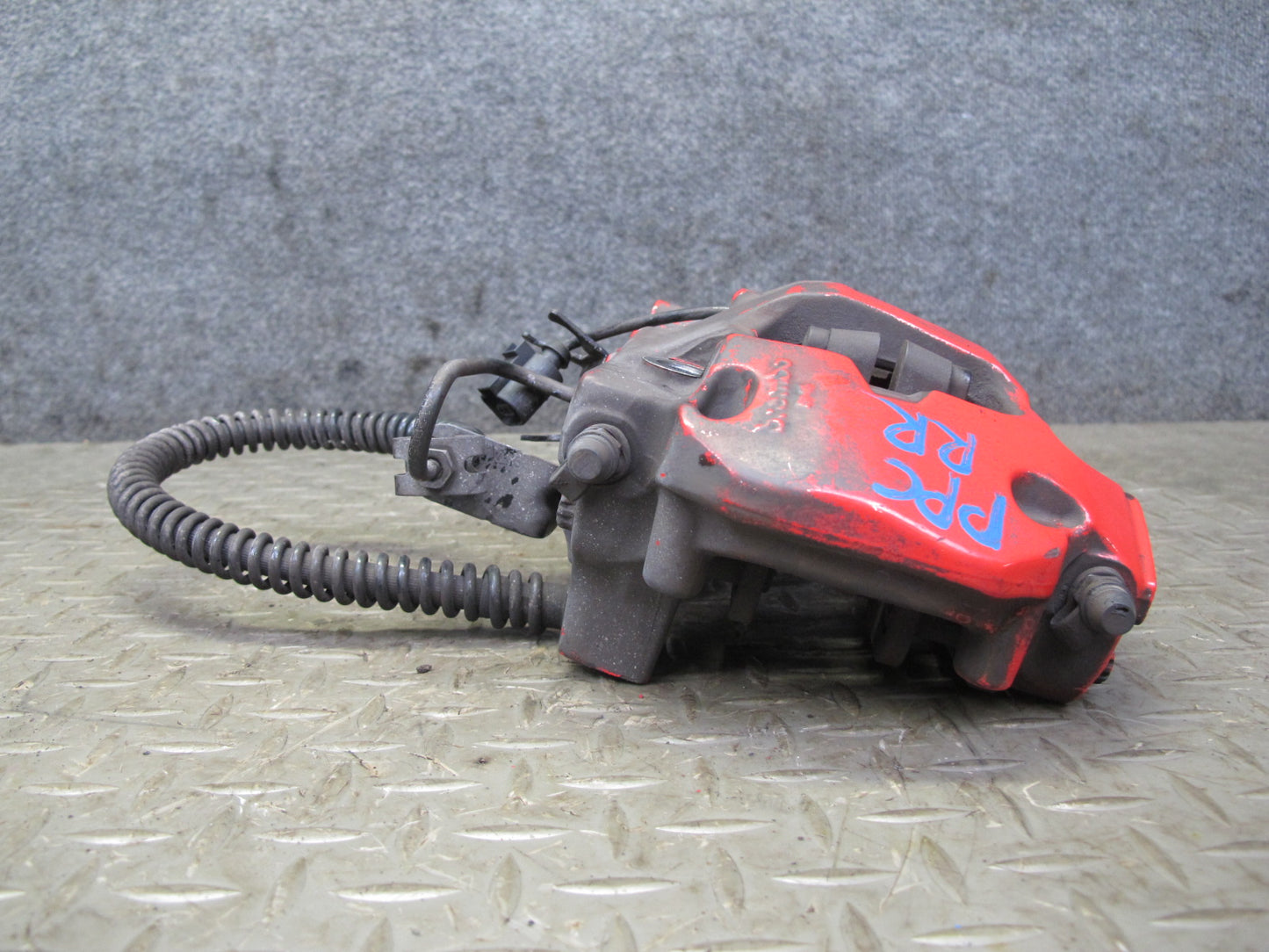 2011-2018 Porsche Cayenne 958 4.8L AWD 19" Rear Brembo Brake Caliper Set of 2