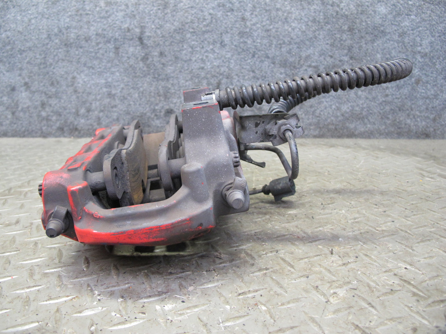 2011-2018 Porsche Cayenne 958 4.8L AWD 19" Rear Brembo Brake Caliper Set of 2