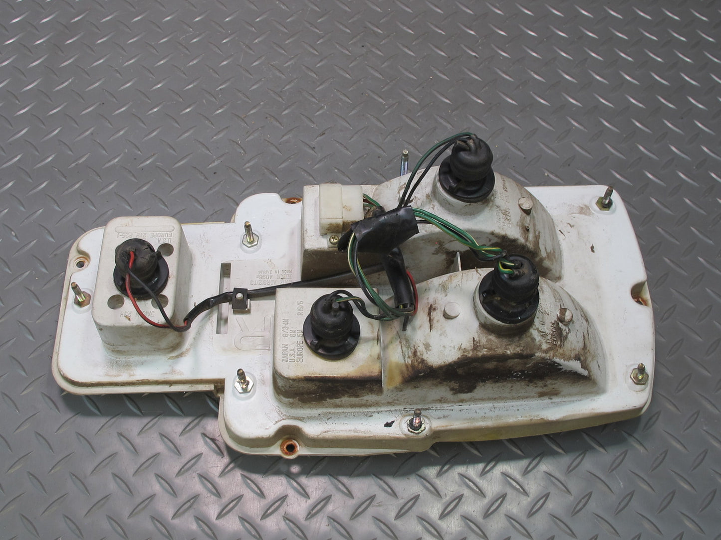 75-78 Datsun S30 280Z Rear Right Tail Light Lamp OEM