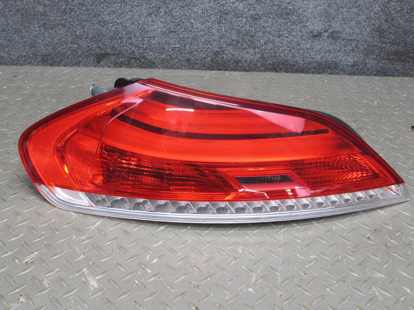 09-16 BMW E89 Z4 Rear Left Tail Light Lamp 7191777 OEM