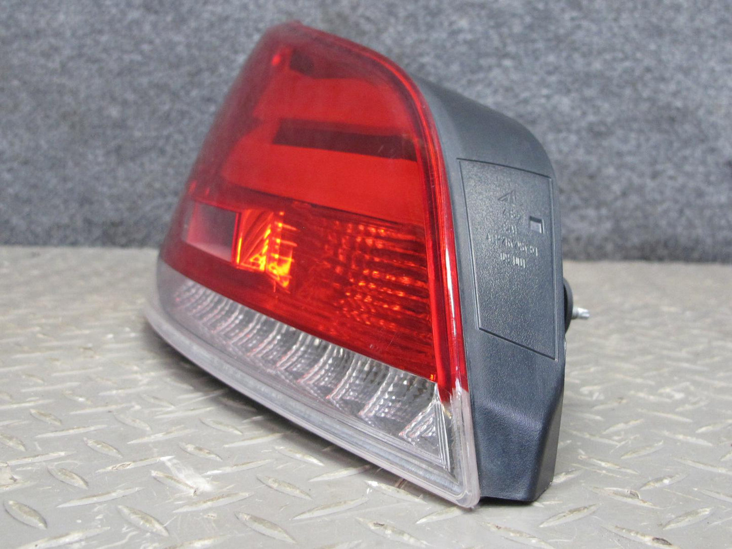 09-16 BMW E89 Z4 Rear Left Tail Light Lamp 7191777 OEM