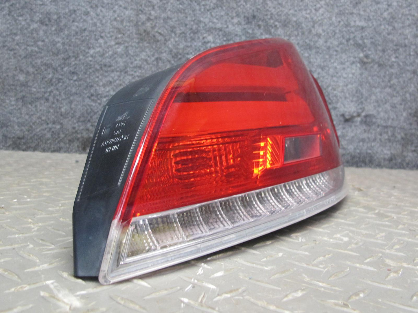 09-16 BMW E89 Z4 Rear Right Tail Light Lamp 7191778 OEM
