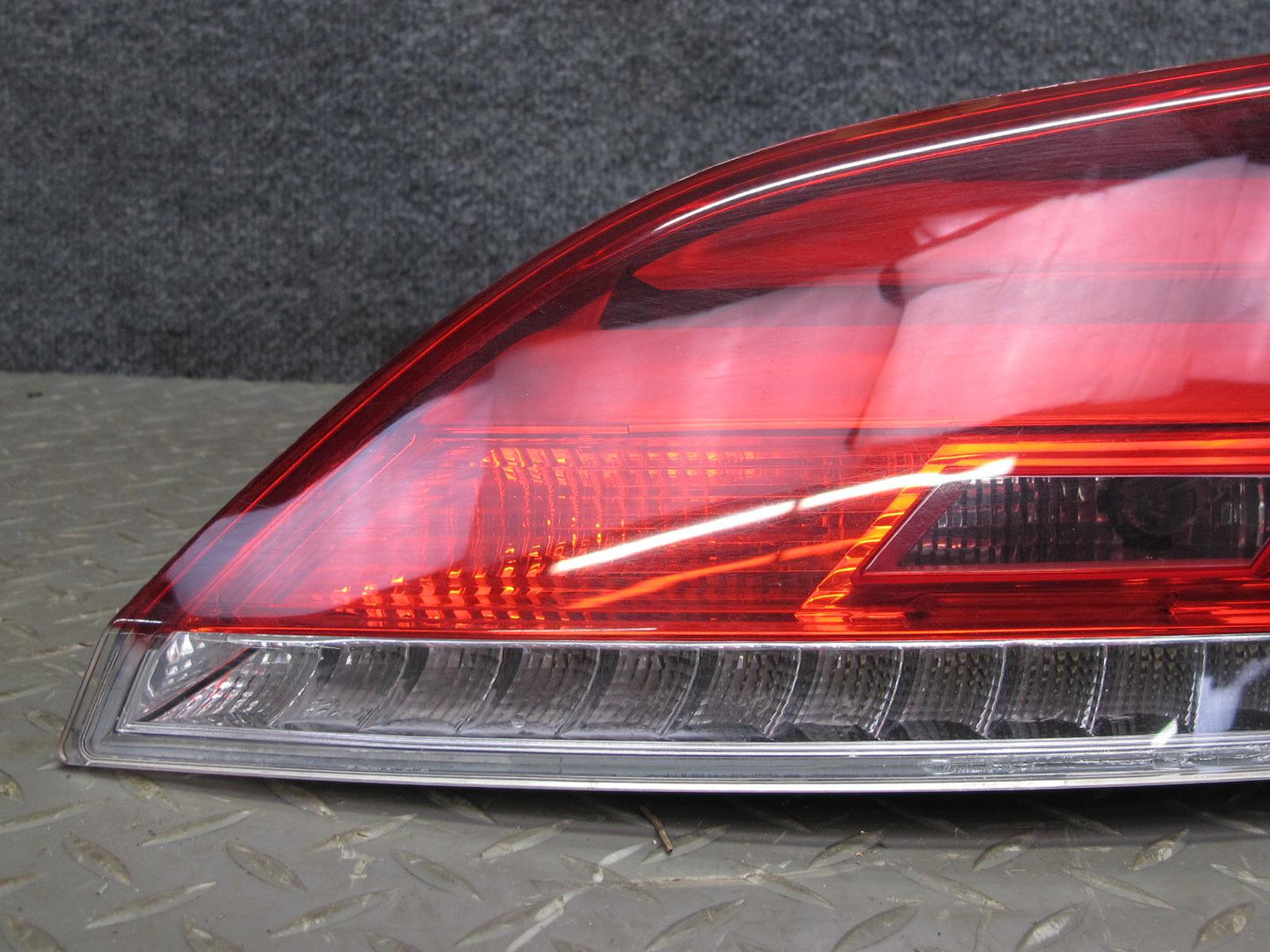 09-16 BMW E89 Z4 Rear Right Tail Light Lamp 7191778 OEM