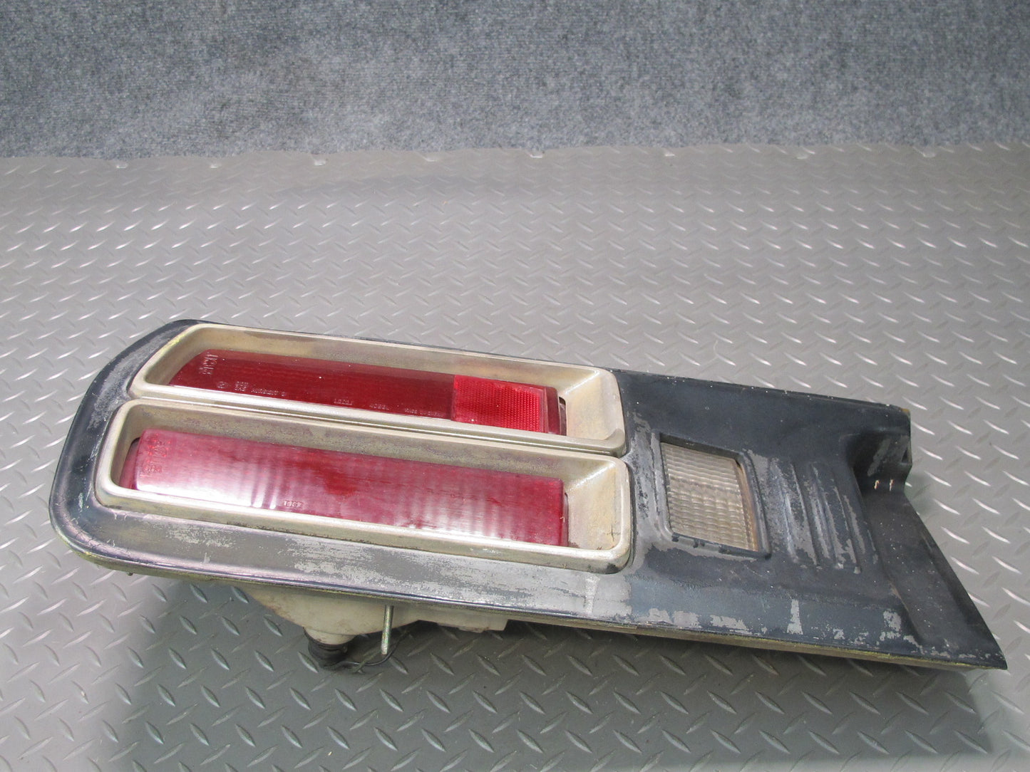 75-78 Datsun S30 280Z 2+2 Rear Left Tail Light Lamp OEM