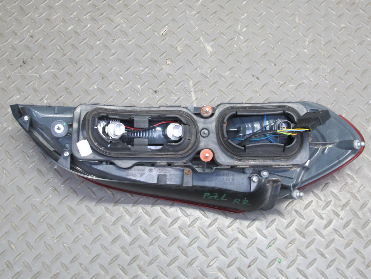 09-16 BMW E89 Z4 Rear Right Tail Light Lamp 7191778 OEM