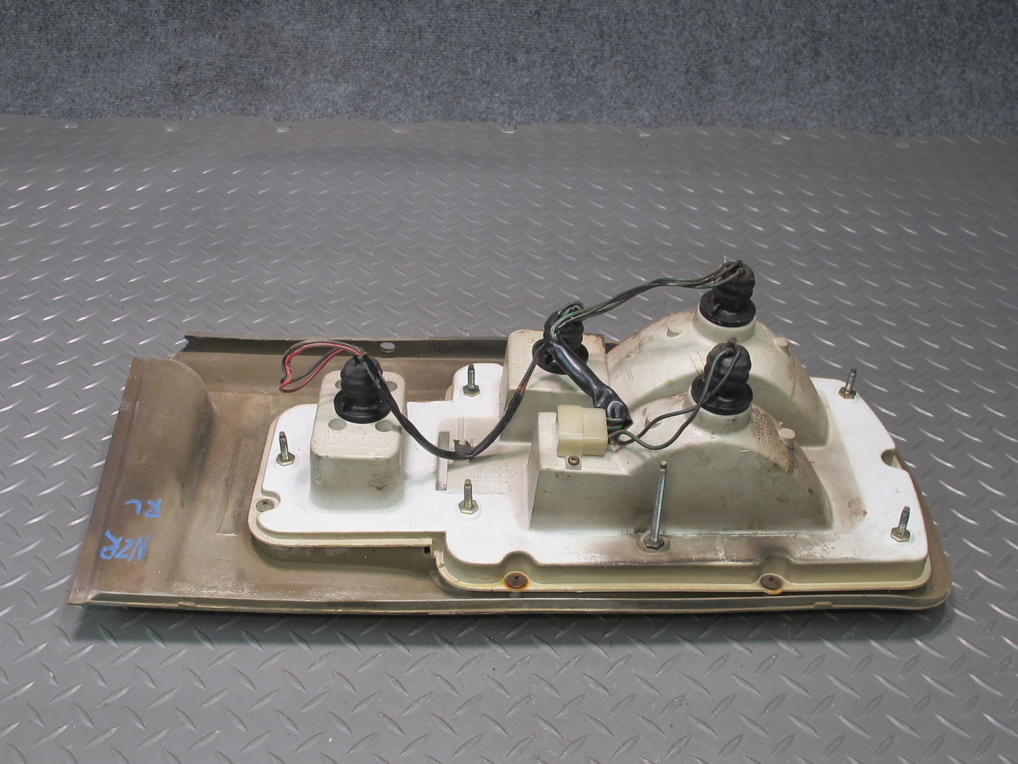 75-78 Datsun S30 280Z 2+2 Rear Left Tail Light Lamp OEM