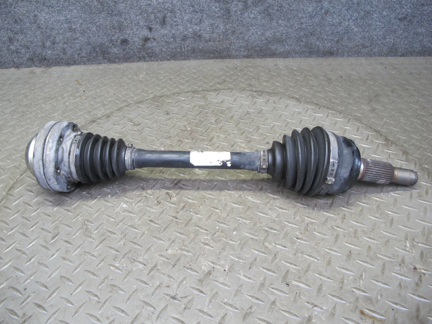 2011-2018 Porsche Cayenne 958 Front Right Pass Side CV Axle Shaft